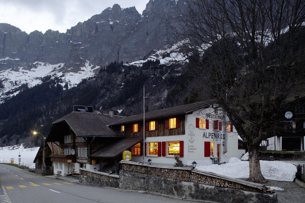 Alpenrose Gadmen - Gasthaus Bagian luar foto